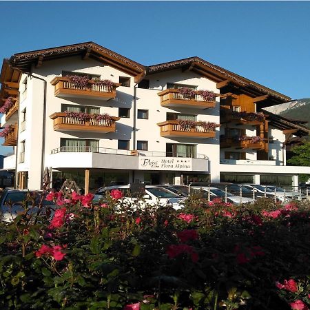 Hotel Flora Alpina Кампителло-ди-Фасса Экстерьер фото