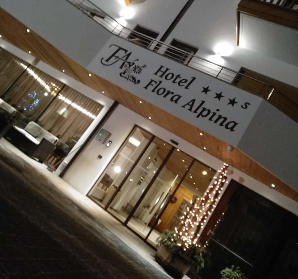 Hotel Flora Alpina Кампителло-ди-Фасса Экстерьер фото