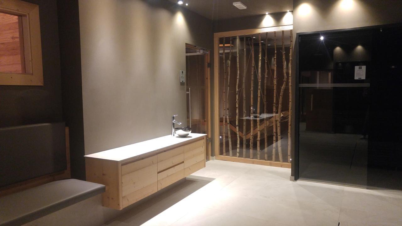 Hotel Flora Alpina Кампителло-ди-Фасса Экстерьер фото